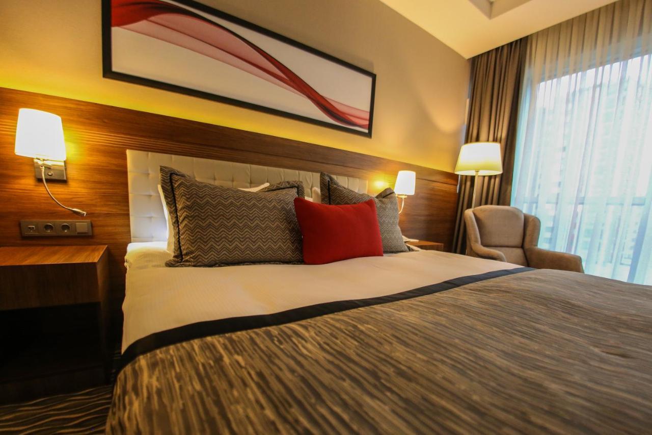 Ramada By Wyndham Nigde Hotell Exteriör bild